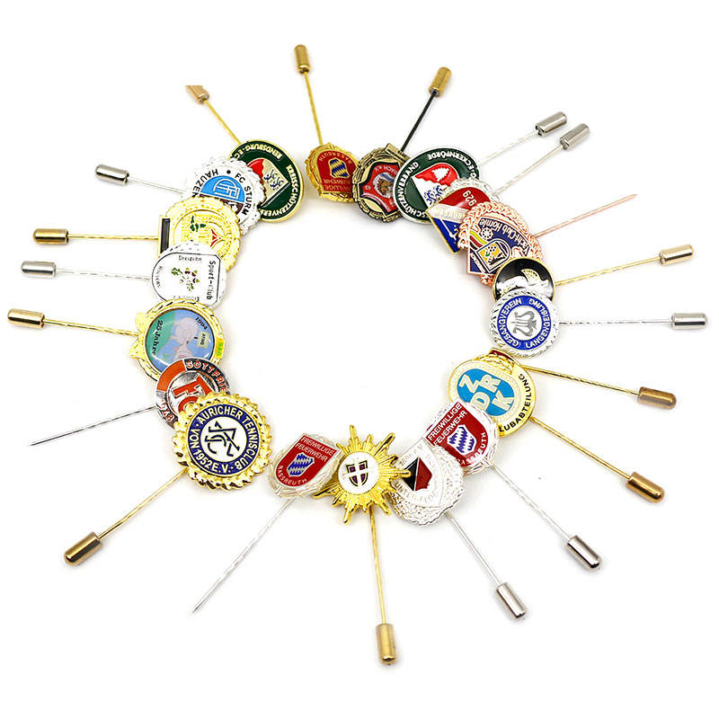 تصميم شعار مخصص طباعة epoxy Sport Club Brooch Badge Metal Metal Metal Long Needle Luxury Frains Pins for Suits