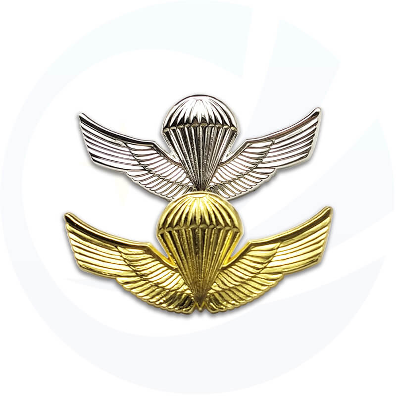 شارة الشرطة العسكرية الذهبية المصغرة الذهبية